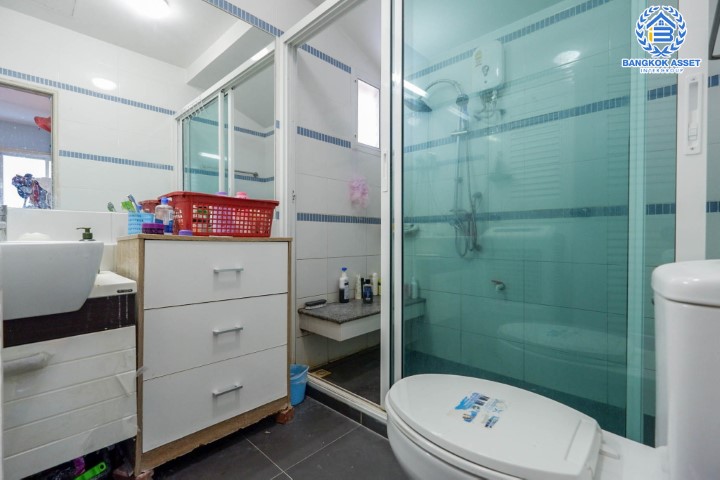 *****บ้านเดี่ยวมือสองย่านนนทบุรี ม.โฮมเพลสเดอะพาร์ค รัตนาธิเบศร์ เนื้อที่กว้าง 52 ตร.ว. ฟังก์ชัน 3 ห้องนอน 2 ห้องน้ำ ที่จอดรถ 2 คัน บ้านพร้อมอยู่ แถมฟรีเฟอร์นิเจอร์แบบจัดเต็ม! โครงการตั้งบนทำเลเดินทางสะดวก ใกล้รถไฟฟ้าสายสีม่วง "สถานีบางพลู" และทางด่วน "กาญจนาภิเษก" จองเลย!